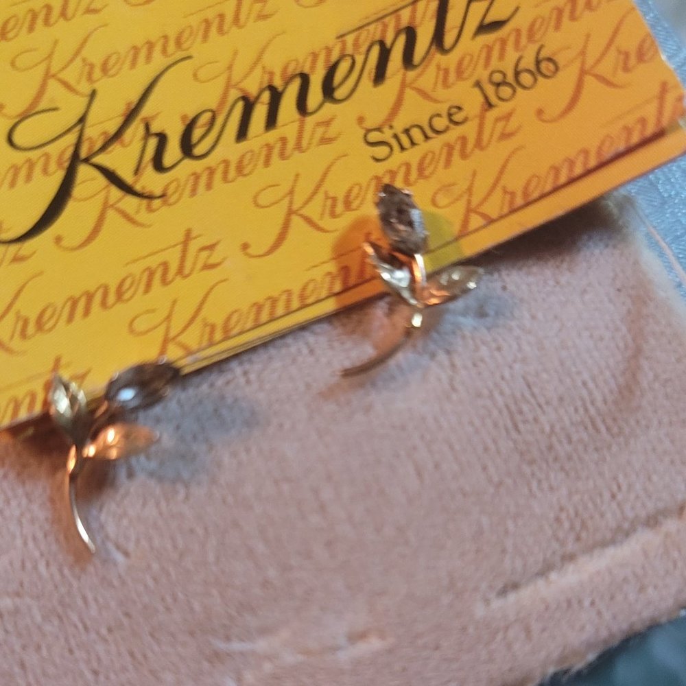 14kt gold earrings